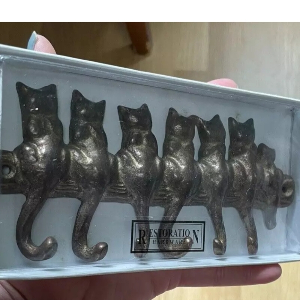 NEW, Restoration Hardware Brass Metal Cat Key Holder 6 Tails / Hooks 6.75"Long.
